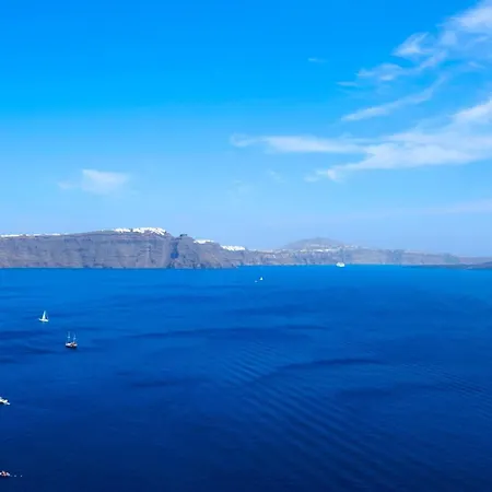 Villa Celestia Oia Santorini Caldera Views Cave Hot Tub Sleeps 5 *